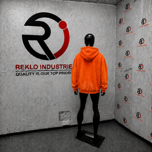 Sweat à capuche zippé oversize orange avec imprimé étoile rouge, bords déchirés, style streetwear unisexe, coupe ample, fermeture éclair intégrale - Product Image 4