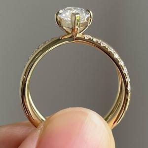 Elegante Anillo de Compromiso con Diamante Cultivado en Laboratorio, Corte Marquesa, Plata de Ley 925, Diseño de Tallo Dividido con Pavé, Anillo Nupcial para Mujer - Product Image 6