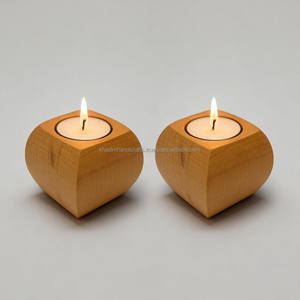 Support rustique en résine et en bois Fusion T-Light conçu pour une décoration intérieure durable et écologique et un éclairage festif - Product Image 1