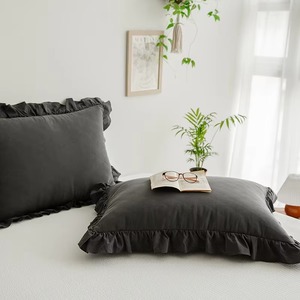 Housse de coussin rectangulaire à volants floraux en coton, polyester et lin, lavable, avec fermeture enveloppe - Product Image 2