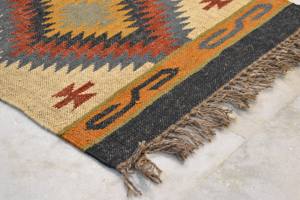 พรมปูพื้นสไตล์โบโฮทำจากเส้นใยปอกระเจาธรรมชาติ ทำมือ ใช้ได้สองด้าน พับเก็บได้ เหมาะสำหรับห้องนอน โรงแรม และสำนักงาน ขายส่งพรมปูพื้นปอกระเจา - Product Image 4