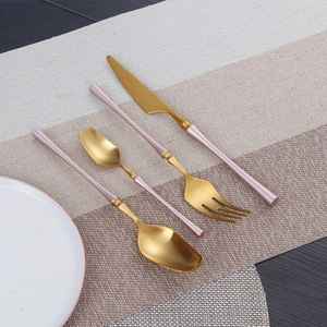 New Arrival Luxury 18/10 Stainless Steel Flatware <b>Set</b> 4pcs Cutlery with Unique Handle New Arrival 4Pcs Gift <b>Set</b> <b>Spoon</b> <b>Fork</b> <b>Set</b> - Product Image 5
