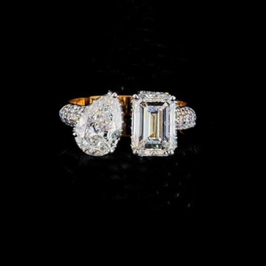 Anillo de Compromiso de Moissanita con Corte Esmeralda y Pera, Plata de Ley 925, Engaste de Garras, Anillo Clásico de Dos Piedras para Mujer, Ideal para Regalo - Product Image 1