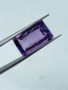 Pierre brute d'améthyste naturelle de haute qualité, taille baguette, 7,99 carats, 10x16,50 mm, pour la fabrication de bijoux - Product Image 1