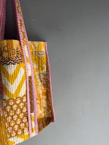 Sac fourre-tout en coton bohème, design matelassé à panneaux, poignées rayées, ouverture supérieure, toutes saisons, shopping, CADEAU POUR ELLE - Product Image 5