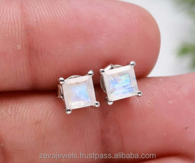 สีขาวพร้อมแฟลชหลายแบบ