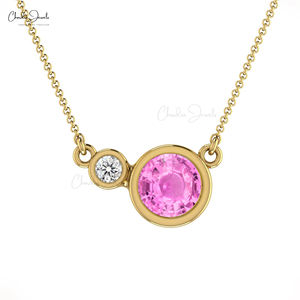 สร้อยคอทองคำแท้ 14k ดีไซน์เรียบหรู ประดับเพชรทรงกลมขนาด 2 มม. พร้อมพลอยไพลินสีชมพูทรงกลมแบบฝังขอบ ขายส่ง - Product Image 4