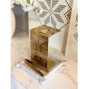 Brûleur d'encens élégant en métal avec chaîne décorative pour une présentation stylée à prix de gros - Product Image 2