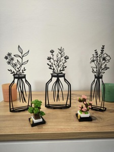 Ensemble Premium de 3 sculptures de table en métal en forme de vase à fleurs, idéales pour la décoration intérieure et l'aménagement extérieur des jardins, provenant d'Inde - Product Image 3