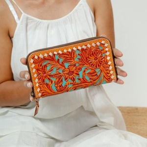 Cartera de mano de cuero tallado para mujer, Cartera de cuero tallada Floral de estilo Vintage, hecha a mano, billetera occidental - Product Image 3