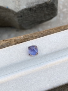 Pierre de Tanzanite naturelle non chauffée multicolore de 6 mm, taille coussin carrée, avec une belle couleur, Zoisite naturelle, 1,49 carat, nette à la loupe - Product Image 4