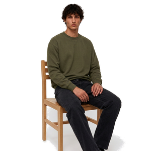 Sudadera Personalizada para Hombre, Felpa Cepillada, Corte Holgado con Hombros Caídos, Estampado Gráfico Personalizado y Acabado Lavado - Product Image 6