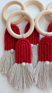 Anillo de servilleta de macramé con temática navideña para invitados, accesorio decorativo para la mesa de Nochebuena y regalo festivo. - Product Image 2