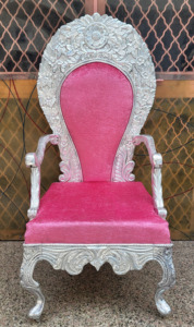 Chaise de mariage royale de luxe Maharaja |   Chaise trône en métal sculpté antique |   Chaise de salle à manger |   Chaise de banquet - Product Image 3