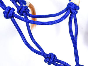 Cuerda de nailon azul con cabezada trenzada y borla para entrenamiento de caballos y uso en establos - Product Image 5