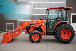 Tractor MX6000HSTC 2025, Equipo Premium Listo para Exportación, Suministro a Granel para Trabajo Pesado, 210HP, Tracción en las 4 Ruedas, Transmisión por Engranajes - Product Image 4