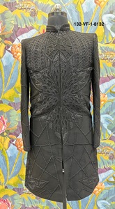 ชุดเจ้าบ่าวสีดำสนิท รุ่น TR Lachka Base Midnight Butterfly Sherwani ลายผีเสื้อกลางคืน พร้อมลายใยแมงมุม - Product Image 2