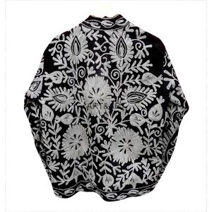 Chaqueta Acolchada con Cuello Mao y Bordado Floral Negro, Manga Larga, 100% Algodón Transpirable, Abrigo Elegante de Otoño para Mujer - Product Image 6