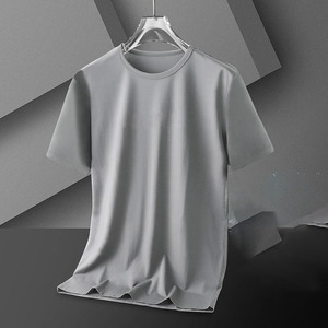เสื้อยืดผ้าไอซ์ซิลค์คอตตอน 100% แขนสั้น ย้อมสีแบบ Garment Dyed เป็นมิตรต่อสิ่งแวดล้อม ทรงปกติ ระบายอากาศได้ดี แห้งเร็ว สำหรับผู้ชาย ใส่สบายในฤดูร้อน แบบบาง รับผลิตตามสั่ง (OEM) - Product Image 1