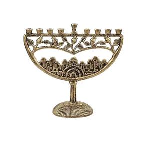 Menorah de Latón Antiguo, Diseño Vintage de Aluminio, Compatible con Todas las Velas Estándar de Hanukkah, Diseño Antiguo de Jerusalén - Product Image 4