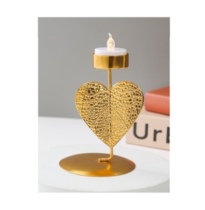 Porte-bougie en métal poli miroir pour tables de mariage glamour, hôtels de luxe et intérieurs de salles à manger haut de gamme - Product Image 4