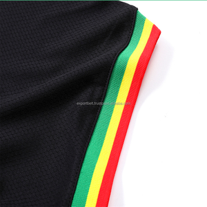 เสื้อฟุตบอลรุ่นนักเตะคุณภาพเยี่ยม ไซส์ X-Large ปี 2025  รับสกรีนโลโก้ ระบายอากาศได้ดี สีสันตามสั่ง ผลิตจากโพลีเอสเตอร์ เหมาะสำหรับการฝึกซ้อม - Product Image 4