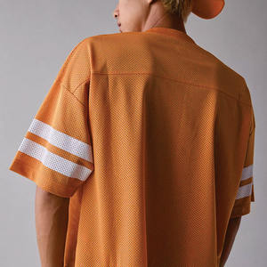 Camiseta Deportiva Transpirable Estilo Jersey de Fútbol Americano para Hombre, Diseño de Número Personalizado, Fabricante de Ropa Urbana con Etiqueta Privada OEM, EE. UU. - Product Image 6