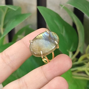 <b>Labradorite</b> Oval Shape Gemstone Brass <b>Ring</b> 18k Gold Plated Double Band Adjustable <b>Ring</b> Bohemian Style for Unisex Fashion Jewelry - Product Image 3