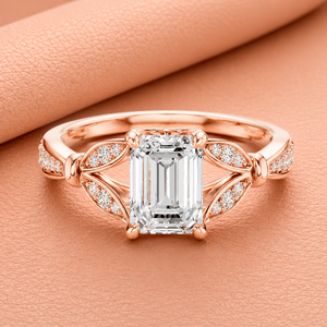 Bague de fiançailles en or jaune avec diamant taille émeraude de laboratoire, sertie halo et griffes, plaqué rhodium, bague de mariée de luxe, bande pavée intemporelle - Product Image 3