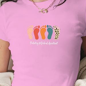 Podiatry Medical Assistant Camiseta corta de moda para mujer - Product Image 1