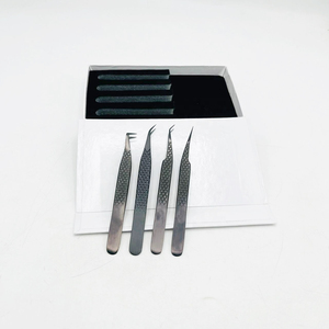 Pinzas de Extensión de Pestañas de Acero Inoxidable de Último Diseño, No Magnéticas, de Alta Calidad con Punta Puntiaguda - Product Image 1