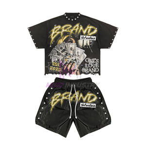 Ensemble deux pièces tendance pour homme, imprimé DTG personnalisé, effet délavé, haute qualité, 100% coton, chemise et short - Product Image 1