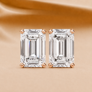 Pendientes de Diamantes con Corte Esmeralda, Chapados en Oro Amarillo de 14K, con Moissanita Engastada en Garras, Regalo de Cumpleaños - Product Image 5