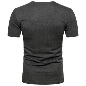 Vente en gros de T-shirts d'été pour hommes, nouvelle mode, à manches courtes, décontractés, col en V, unis, coupe ajustée, très demandés, en promotion - Product Image 4