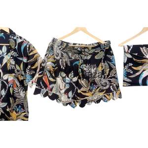 Conjunto de Pijama de Algodón 100% Puro, Lujoso, Elegante, Romántico, Clásico, para Vacaciones de Verano, con Estampado a Mano, Pantalones Cortos Tipo Canguro, Transpirable - Product Image 3