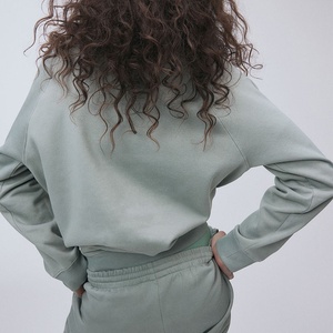 Sudadera Oversize Lisa de Alta Calidad para Mujer, Manga Raglán, con Logotipo Personalizado, Estilo Urbano - Product Image 6