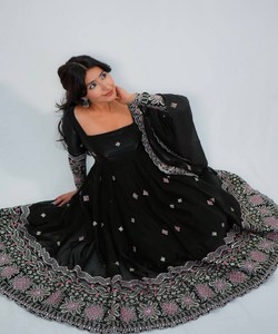 Robe moderne en soie brodée avec palazzo et dupatta, tenue de soirée pour femme, mode ethnique prête à porter 85373 SAI-SSC-721 - Product Image 2