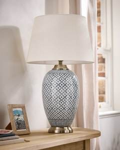 Lampe de table unique en os incrusté : Transformez votre intérieur avec une éclairage artistique. Lampe de table de haute qualité en os incrusté pour hôtel. - Product Image 2