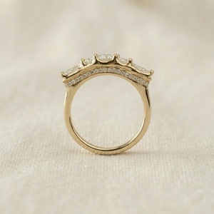 Anillo de Compromiso Clásico para Mujer, Oro Amarillo de 18K, Corte Moval Modificado Antiguo con Piedra Lateral, Diamante Cultivado en Laboratorio, Certificado IGI - Product Image 3