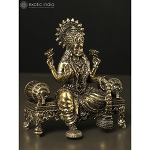 Escultura de latón pequeña Superfina de 4,2 pulgadas de la diosa Lakshmi sentada en Singhasana para el hogar, regalos y Templo hecho en La India - Product Image 2