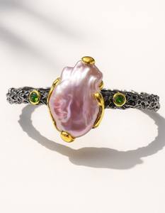 Pulsera de Plata de Ley con Perlas Barrocas de Agua Dulce, Diseñada para una Elegancia Orgánica, Brillo Natural, Lujo Artesanal Atemporal - Product Image 1