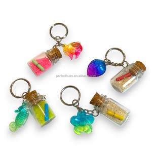 Porte-clés queue de sirène à effet sable lumineux coloré, idée cadeau souvenir animalier - Product Image 6
