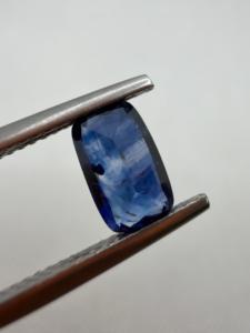 Saphir bleu naturel AAA, taille baguette conique, 1,52 carat, feu bleu de Ceylan SRI LANKA, sans trou pour la fabrication de bijoux - Product Image 2
