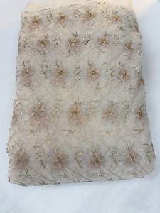 Tissu en tulle jacquard tissé léger et respirant, brodé métallique, motif floral, pour robe de mariée et vêtements - Product Image 5