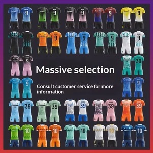Ensemble maillot et short de football personnalisé, tissu respirant sublimé - Product Image 1