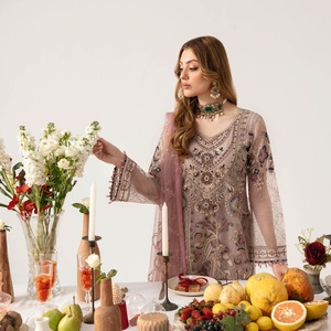 Ramsha Vol M-11 Collection de vêtements de fête pour femmes en 3 pièces, robes de mariage, designs ethniques modernes brodés, organza indien - Product Image 5
