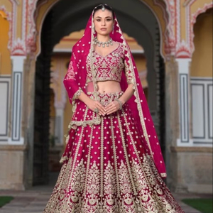 Lehenga Choli Moderno Semisellado con Bordado de Piedras para Bodas, Diwali y Fiestas - Product Image 1