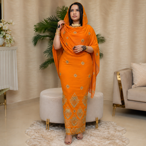 Tissu en voile de coton soudanais Toub |   Broderie fine 100% coton avec motifs floraux et bordure décorative pour vêtements traditionnels féminins - Product Image 4