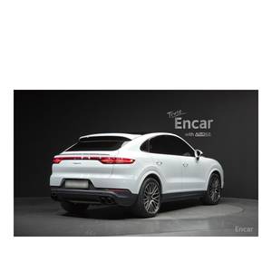 Porsche Cayenne 3.0 Coupé 2024, 51 414 km, Volant à Gauche, Boîte Automatique, Sièges en Cuir avec Caméra Arrière - Product Image 2