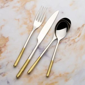 Ensemble de couverts en métal de qualité supérieure, ustensiles en acier inoxydable, durables et élégants, pour la cuisine, les restaurants et les hôtels. - Product Image 3